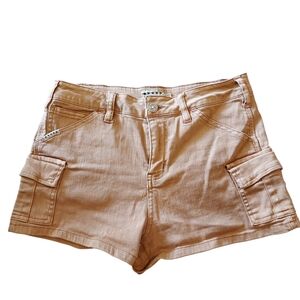 Women’s Tan Cargo Shorts with Utility Pockets
